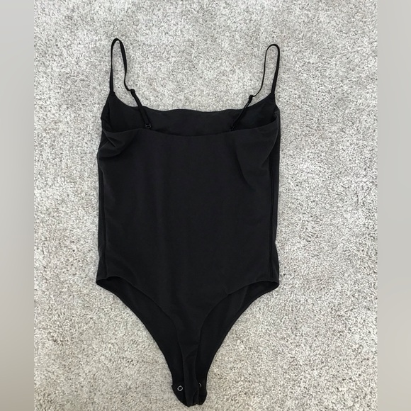 SKIMS Cami Bodysuit | Onyx - Picture 15 of 16